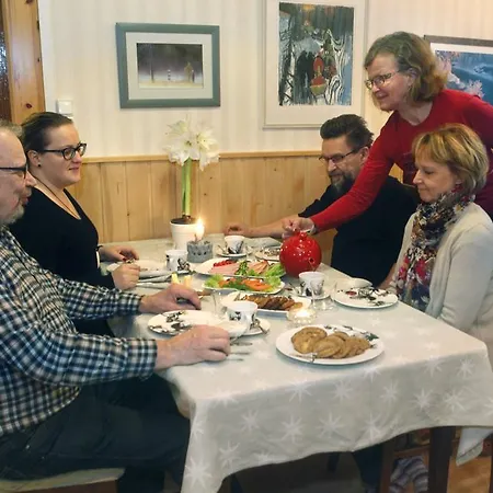 فندق Moehkoen Rajakartano - Ilomantsi 3*