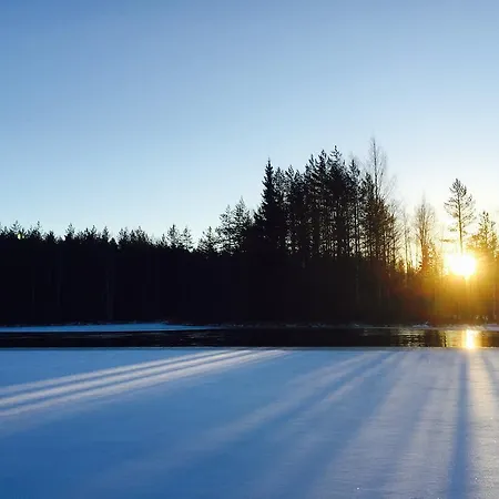 Moehkoen Rajakartano - Ilomantsi فندق Petkeljarvi