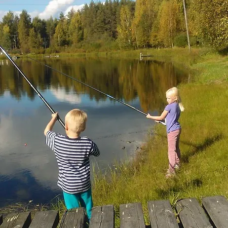 Moehkoen Rajakartano - Ilomantsi فندق Petkeljarvi
