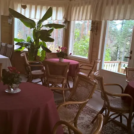 Hotel Moehkoen Rajakartano - Ilomantsi Petkeljarvi