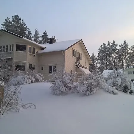 فندق Moehkoen Rajakartano - Ilomantsi Petkeljarvi