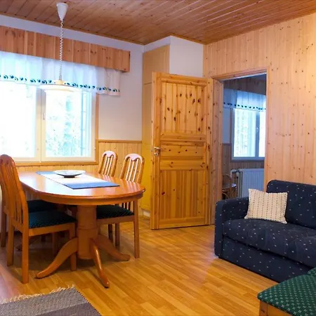 Moehkoen Rajakartano - Ilomantsi Hotel Petkeljarvi